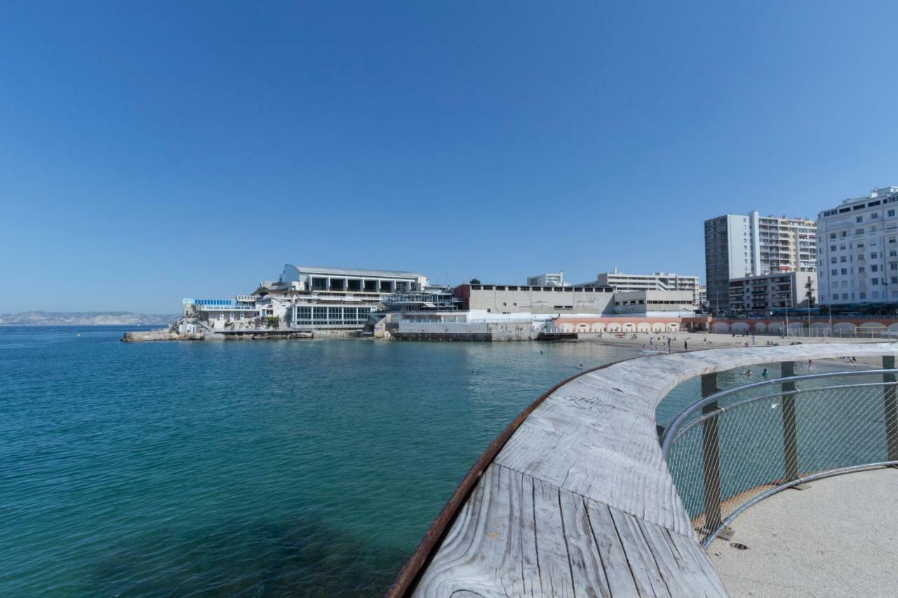 Stud Terras Ville Corniche 2 Pers Stat Gratuit Rue Modif Suivt Possib Et Accord Exclusif Marseille Exterior photo